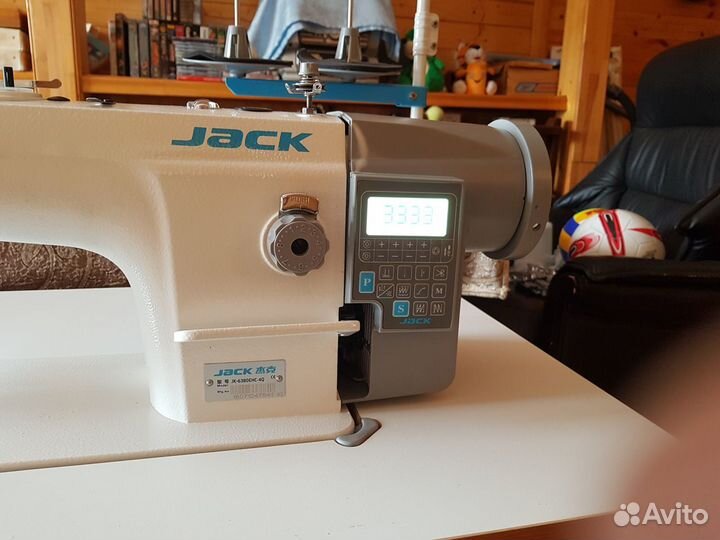 Промышленная швейная машина Jack JK-6380EHC-4Q