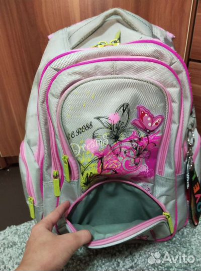 Школьный портфель б/у в нормальном состоянии