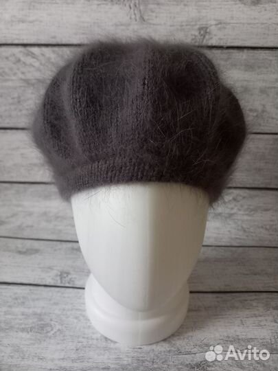 Берет женский вязаный