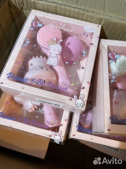 Косметический набор / щеточки для лица