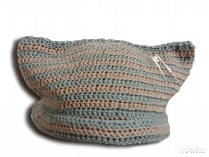 Вязаная шапочка с ушками