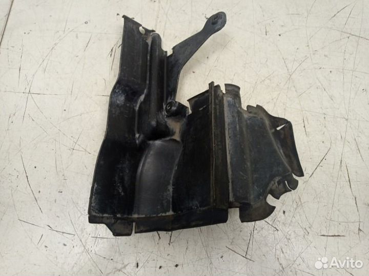 Пыльник двигателя боковой левый Volvo S80 2010