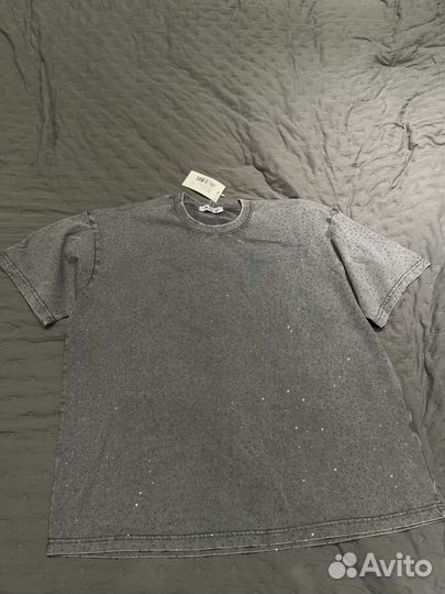 Футболка со стразами