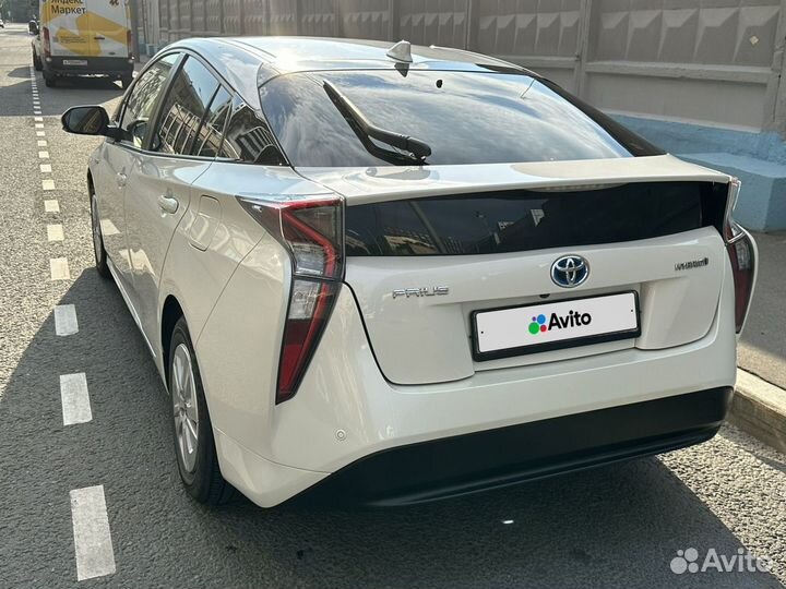 Toyota Prius 1.8 AT, 2018, 56 750 км