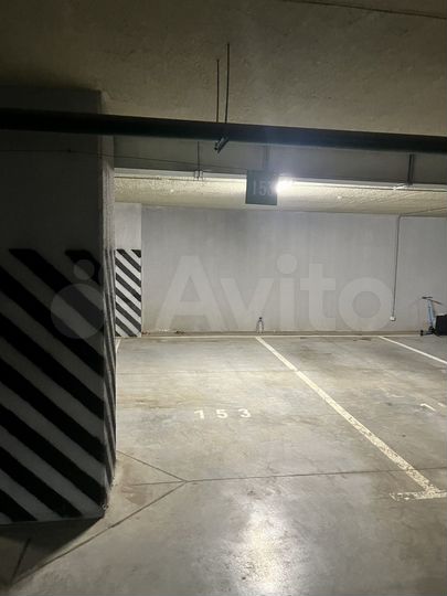 Машиноместо, 14 м²