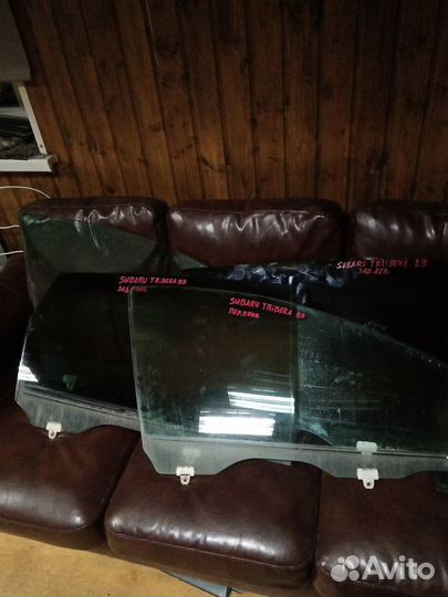 Стекла опускные дверей Субару Трибека В9