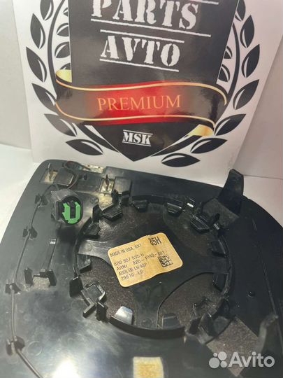 Зеркальный элемент Audi Q7 Q5 левый