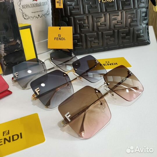 Женские очки Fendi