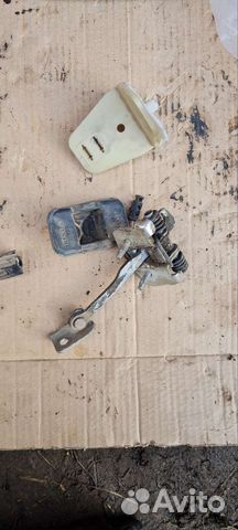 Ограничитель двери Рено Логан 2/Сандеро