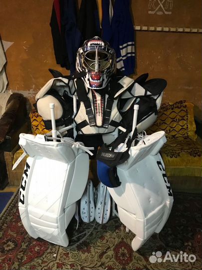 Вешалка для хоккейной формы