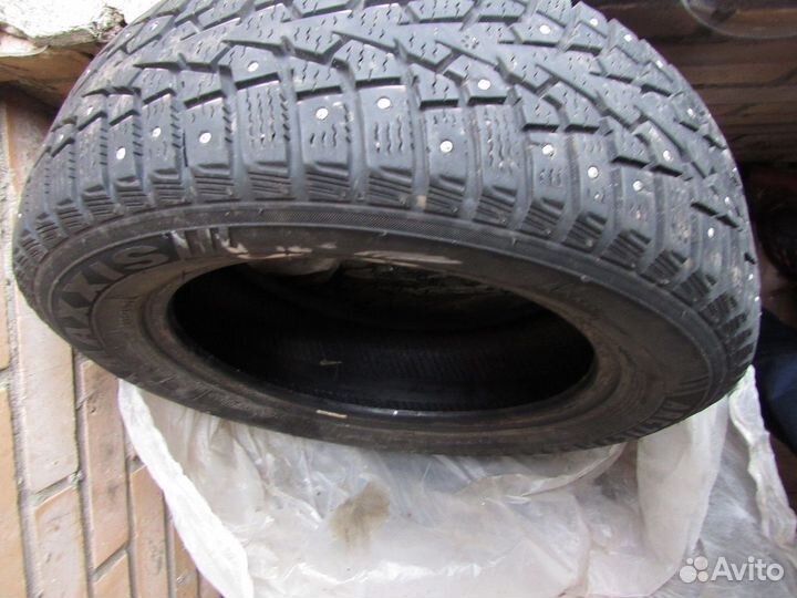 Maxxis ArcticTrekker NP3 185/65 R15