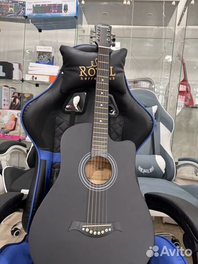 Акустическая гитара черная 38