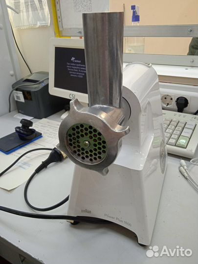 Электрическая мясорубка braun Power Plus 1500