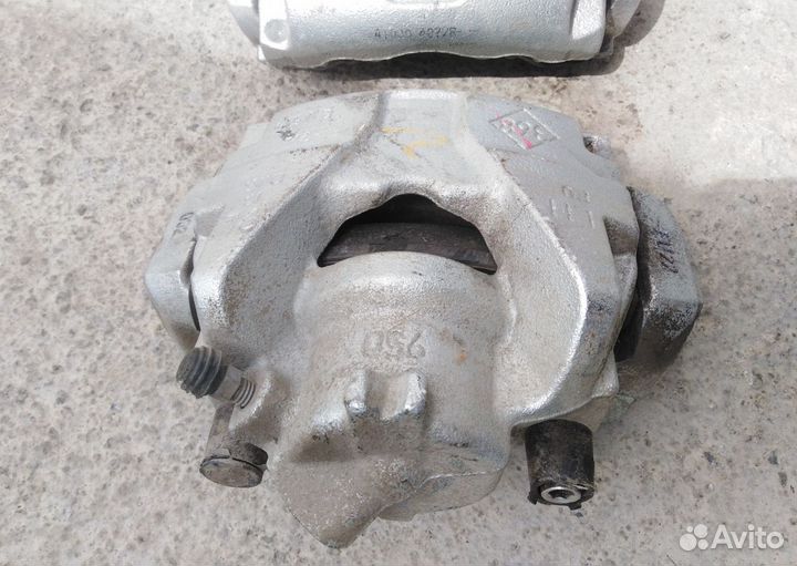 Каптюр Дастер Суппорт Передний Левый Правый Рено