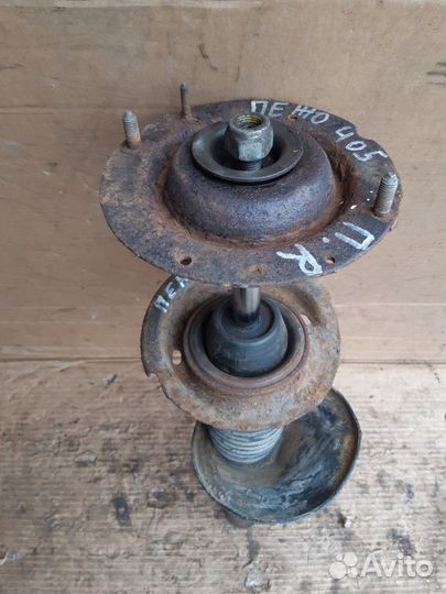 Амортизатор передний Пежо 405