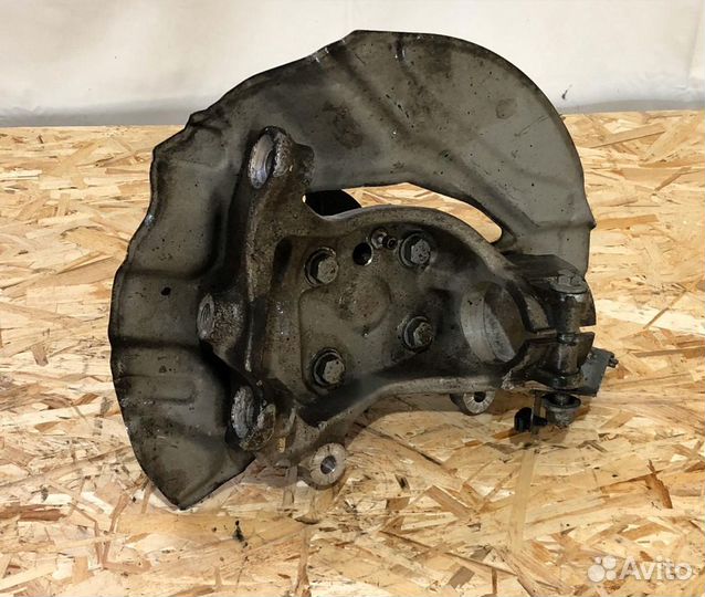 Цапфа передняя бмв 750 Е65