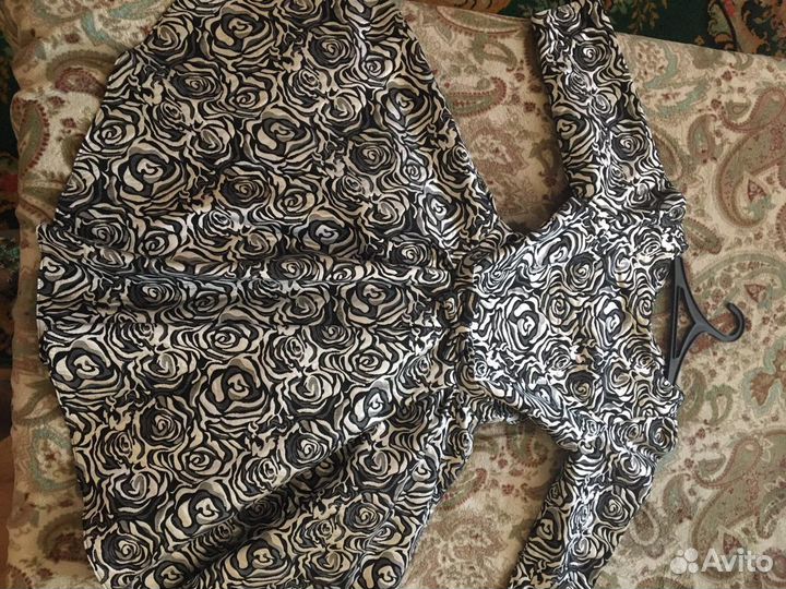 Нарядное женское платье 44