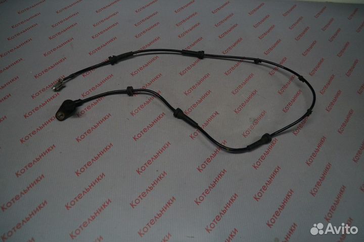 Nissan 47911-AU001 Датчик ABS передний левый