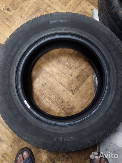 Continental CrossContact LX25 215/65 R16