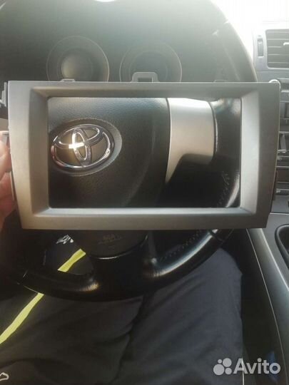 Рамка автомагнитолы Toyota Corolla e150