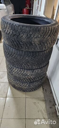 Nokian Tyres Hakkapeliitta 8 SUV 265/45 R20