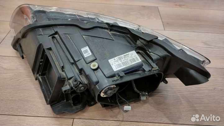 Фара правая Ауди Q7 (Audi Q7)