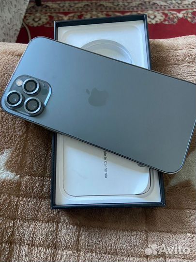 Продам iPhone 12pro max 256