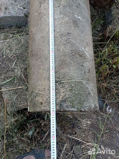 Труба бетонная в канаву для заезда