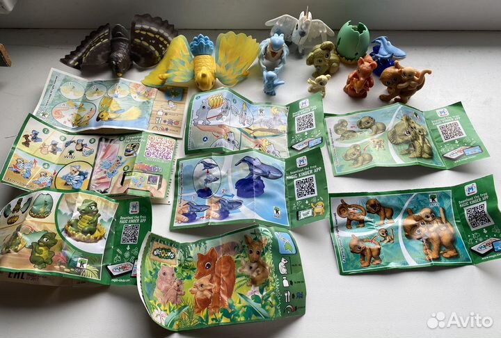 Игрушки киндер сюрприз звери и птицы с вкладишами