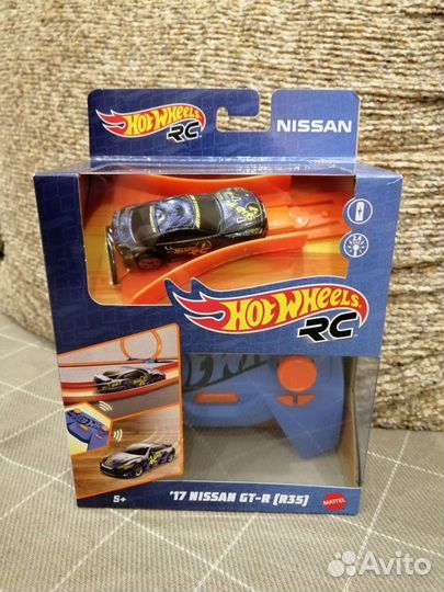 Hot wheels nissan gt r(R35) RC и Rodger Dodger RC