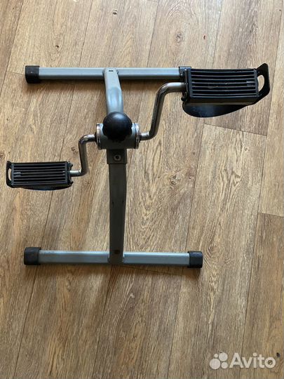 Тренажер для гиперэкстензии