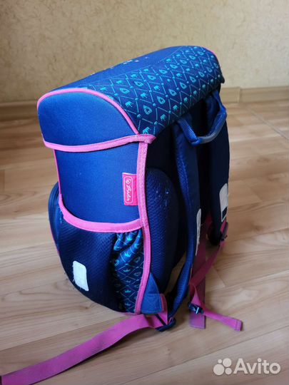 Школьный ранец для девочек