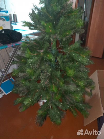 Ёлка искусственная
