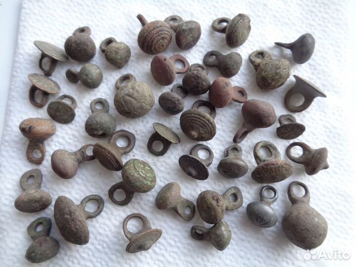 Пуговицы-гирьки 17-18 век 40 штук одним лотом