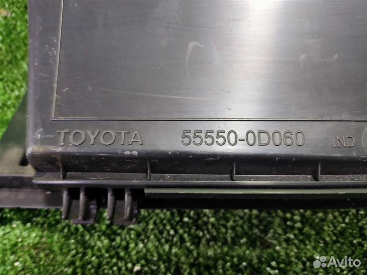 Бардачок (ящик перчаточный) Toyota Yaris P90 2010