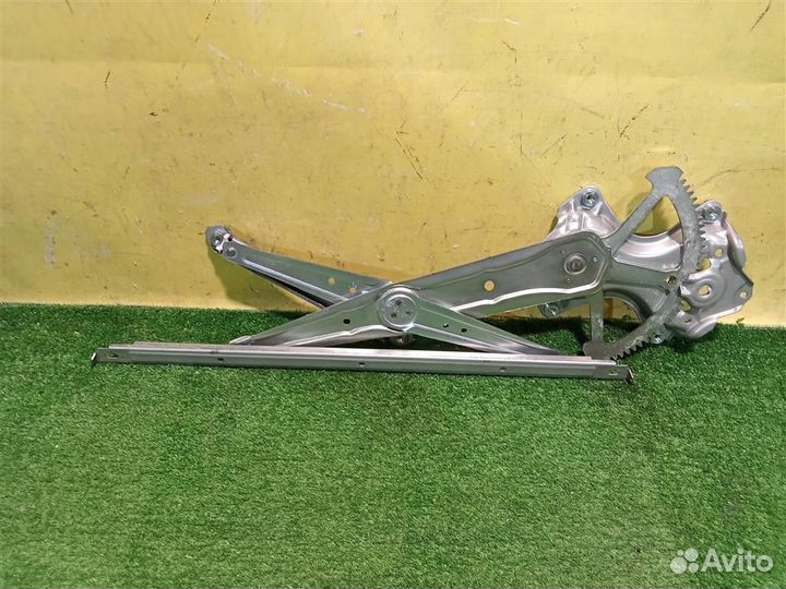 Стеклоподъемник электр. задний левый Lexus NX 2014