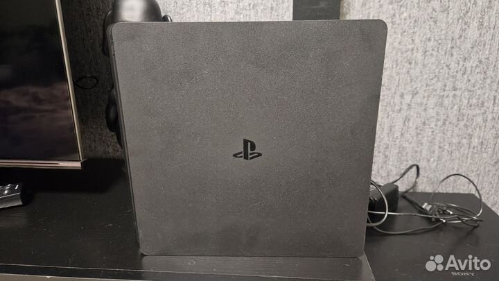 Sony playstation 4 slim