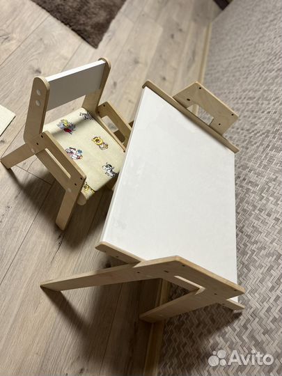 Детский столик со стульчиком