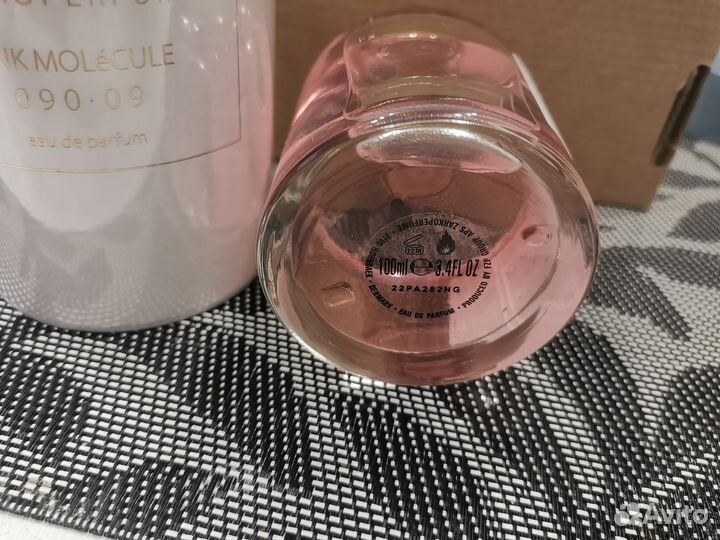 Zarkoperfume pink molecule 090.09