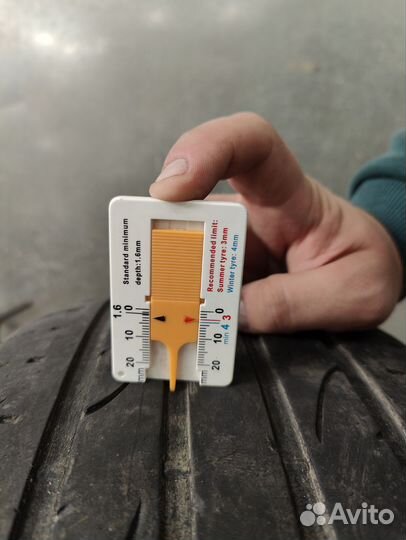 Bridgestone Dueler H/P Sport 235/55 R17