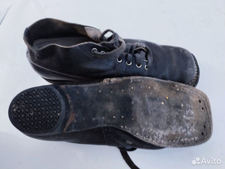 Лыжные ботинки