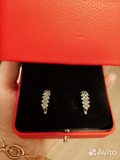 Золотые серьги с бриллиантами