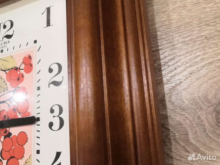 Часы настенные новые