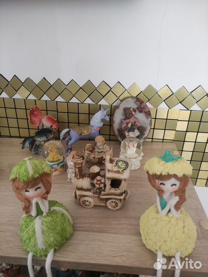 Сувенир, фигурка, статуэтка