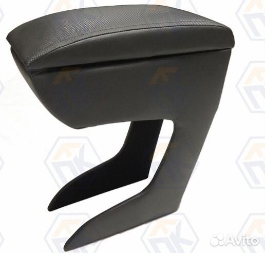 Продам новый подлокотник на Лада Х-рэй