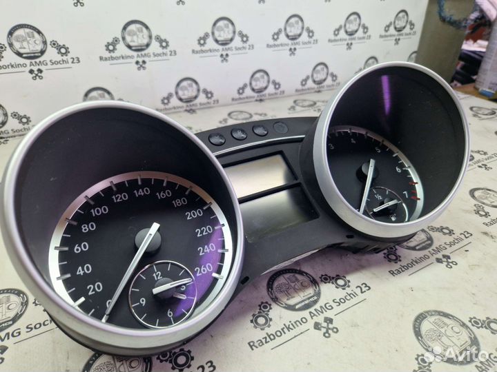 Панель приборов для Mercedes W164 W251