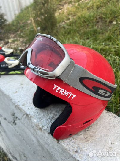 Горные лыжи и ботинки детские, шлем. Комплект