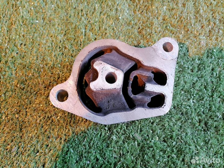 Опора двигателя (подушка двс) правая 11350JA00A Ni