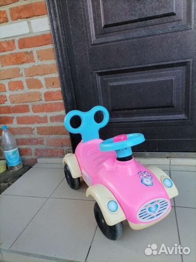 Машинка-каталка