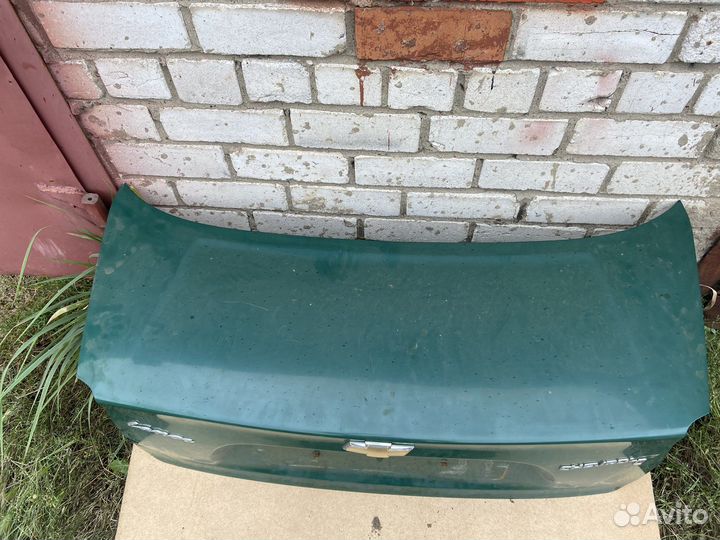 Крышка багажника на chevrolet lanos